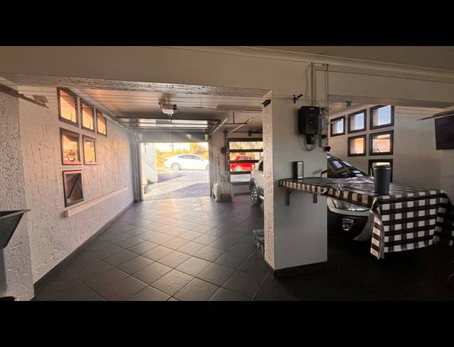 4 BEDROOM HOUSE FOR SALE IN BASSONIA